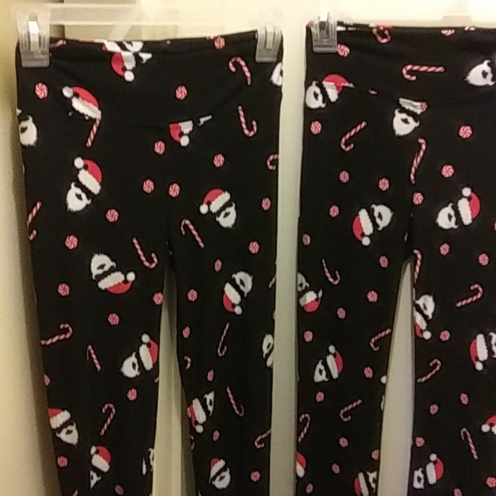 Brand New 2pc WITH LOVE DEREK Christmas Leggings